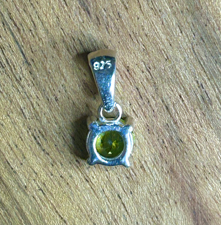 Peridot 925 Sterling Silver Pendant