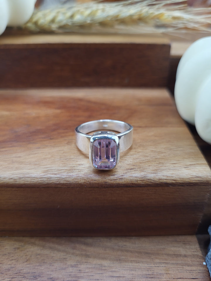 925 Sterling Silver Kunzite Ring Size 8