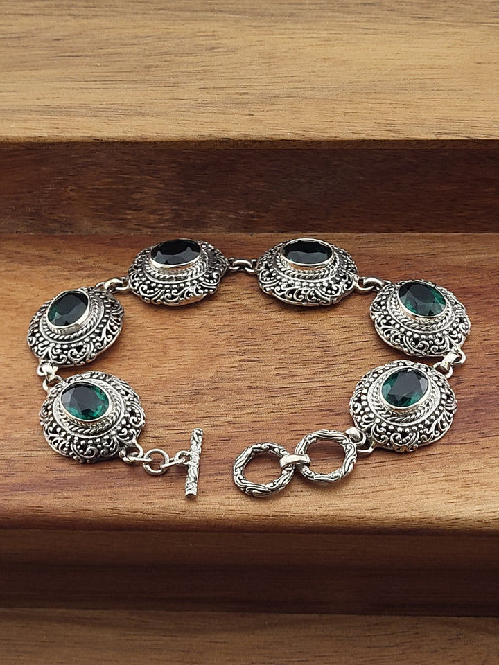 925 Sterling Silver 7'-8' Bali Bracelet w/ Natural Green Quartz