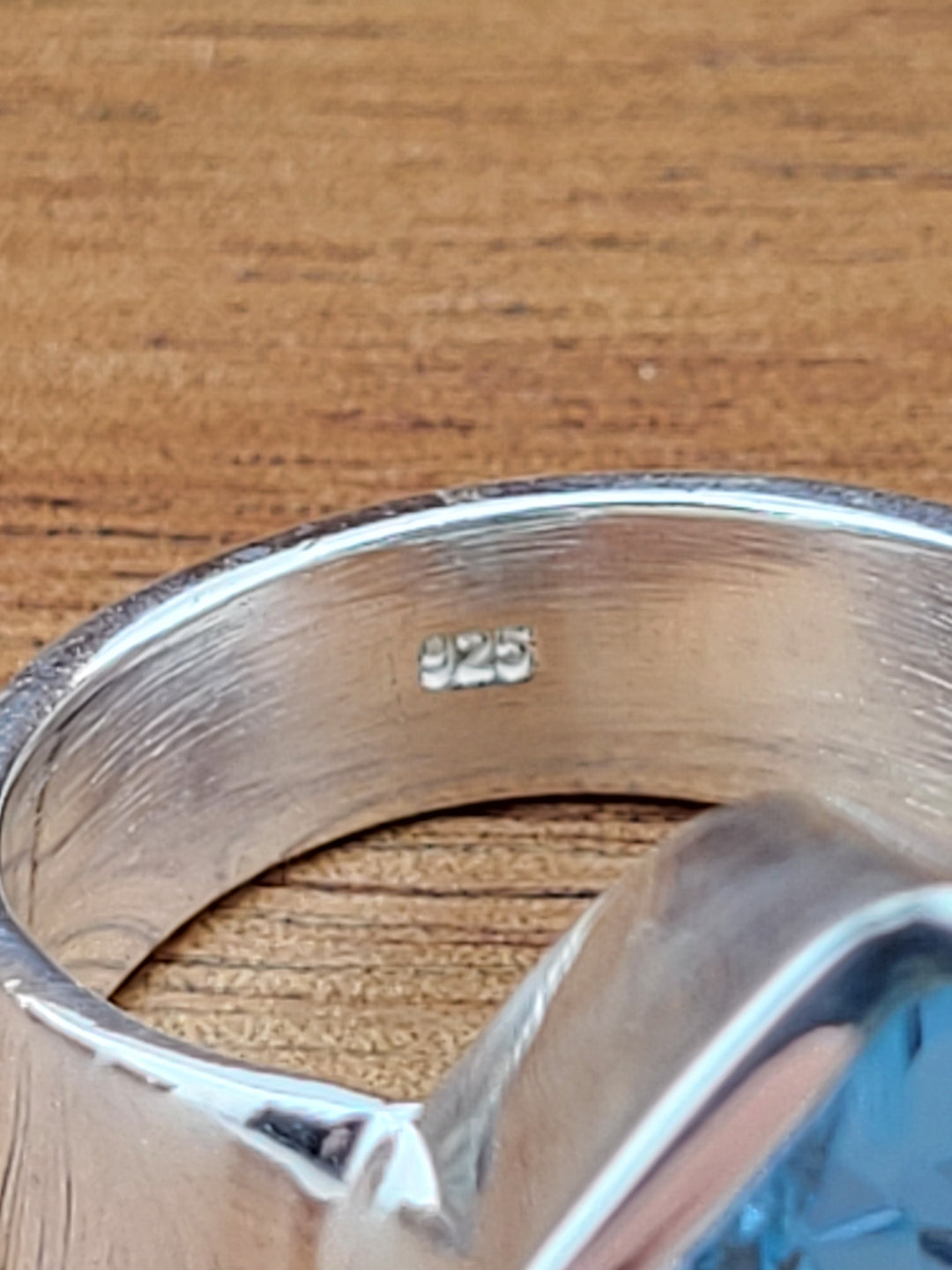 925 Sterling Silver Sky Topaz Ring Size 7