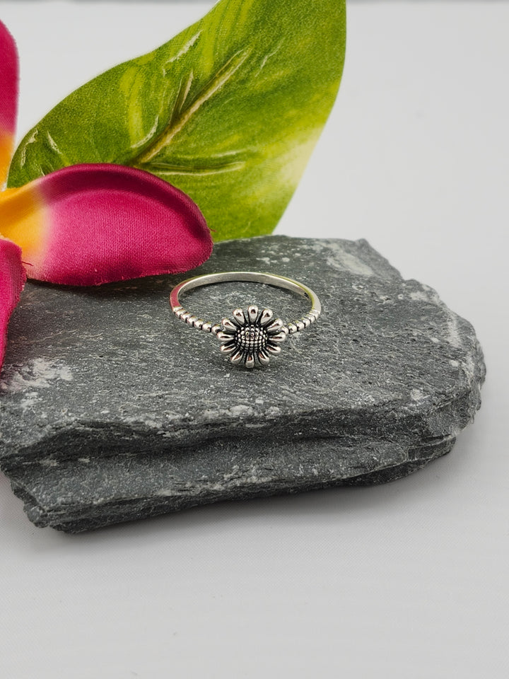 Silver Flower Ring