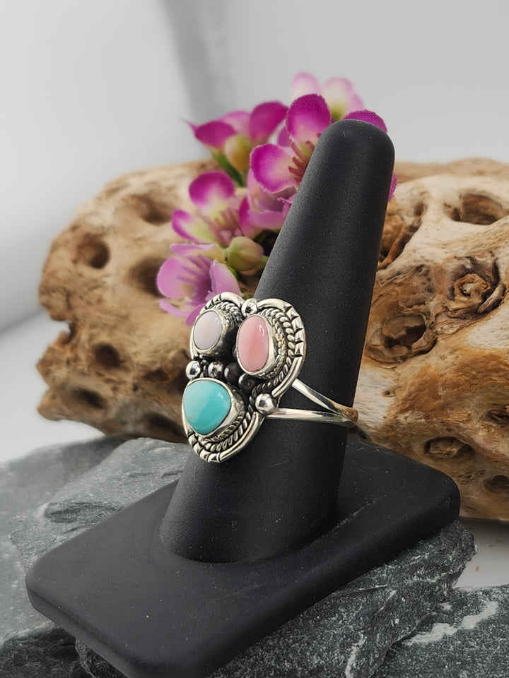 Southwest Queen Conch and Turquoise Ring Size 9