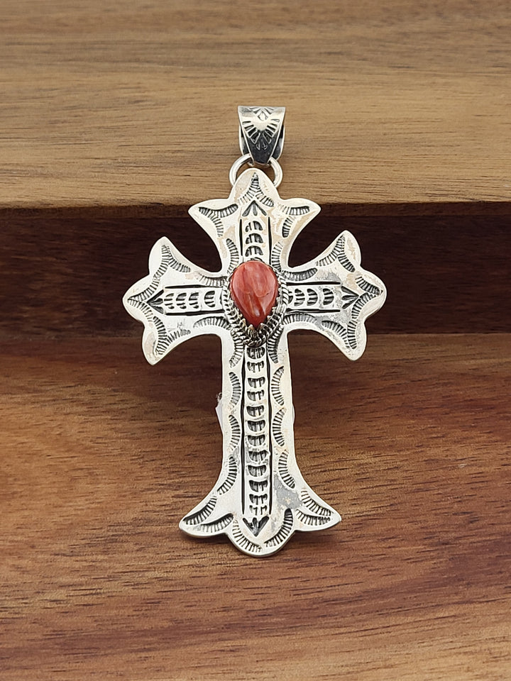 925 Sterling Silver Spiny Oyster Cross Pendant