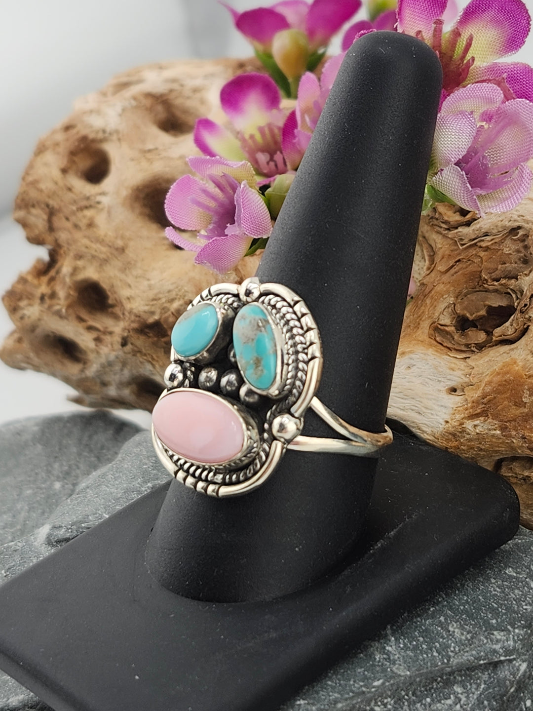 Southwest Queen Conch and Turquoise Ring Size 10 1/4