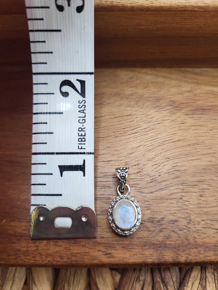 925 Sterling Silver Natural Moonstone Pendant