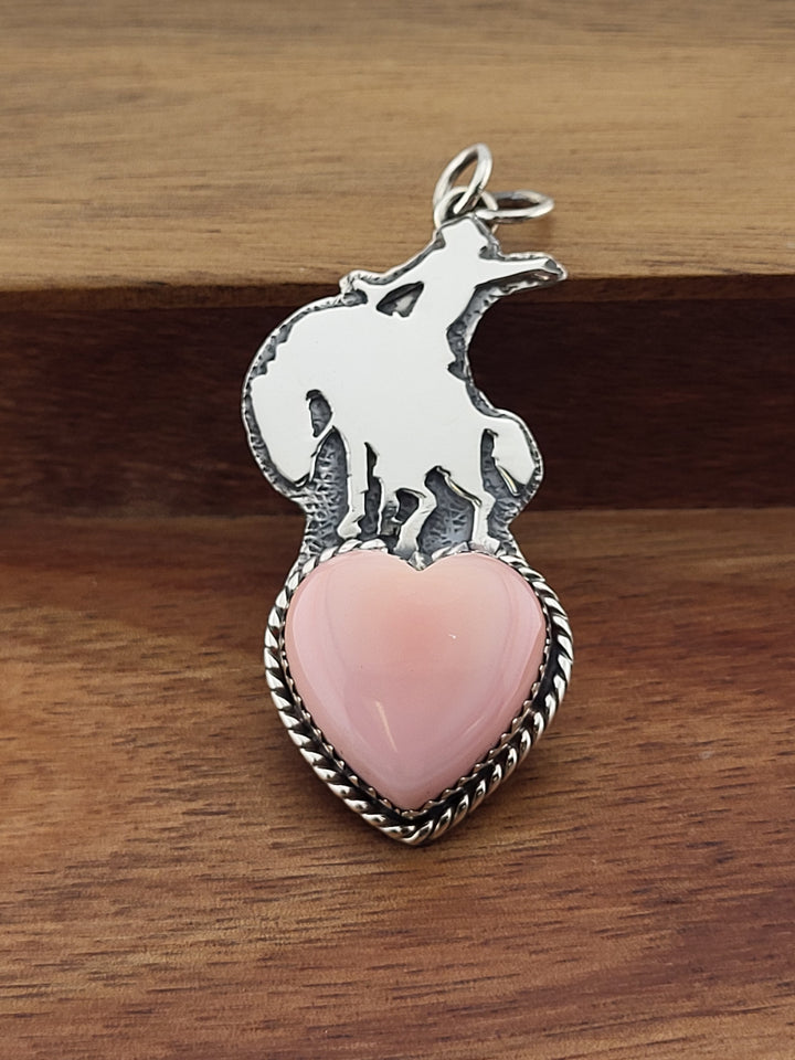 925 Sterling Silver Queen Conch Heart Rodeo Pendant