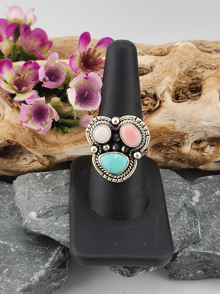 Southwest Queen Conch and Turquoise Ring Size 9